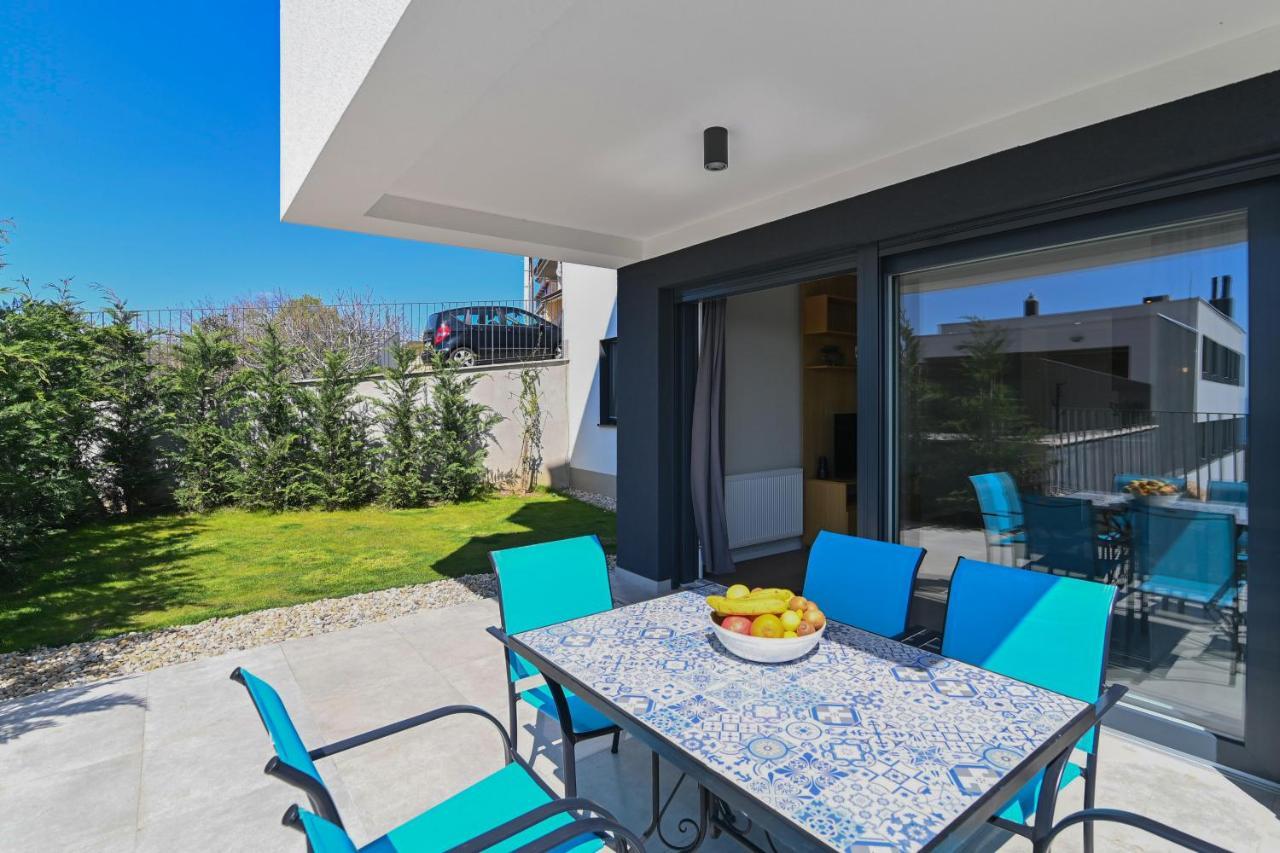 Kostrena - Sidro Apartment ภายนอก รูปภาพ
